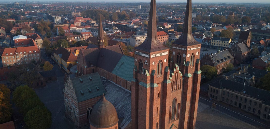 Luftaufnahme vom Dom in Roskilde