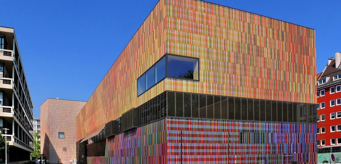 Das Museum Brandhorst mit seiner bunten Keramikfassade
