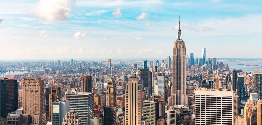 Die Skyline von New York von oben betrachtet.