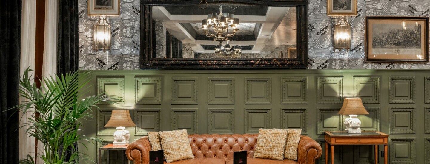 Die Bar des Hotels NH Collection Valencia Colón.