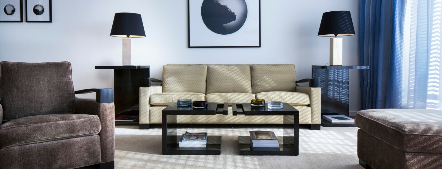 Eine der Suiten im The Mandala Hotel.