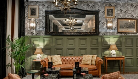 Die Bar des Hotels NH Collection Valencia Colón.