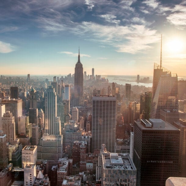 Die Skyline von Manhattan aus der Luft betrachtet