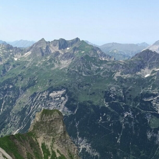 Panoramaaufnahme des Mindelheimer Klettersteigs.