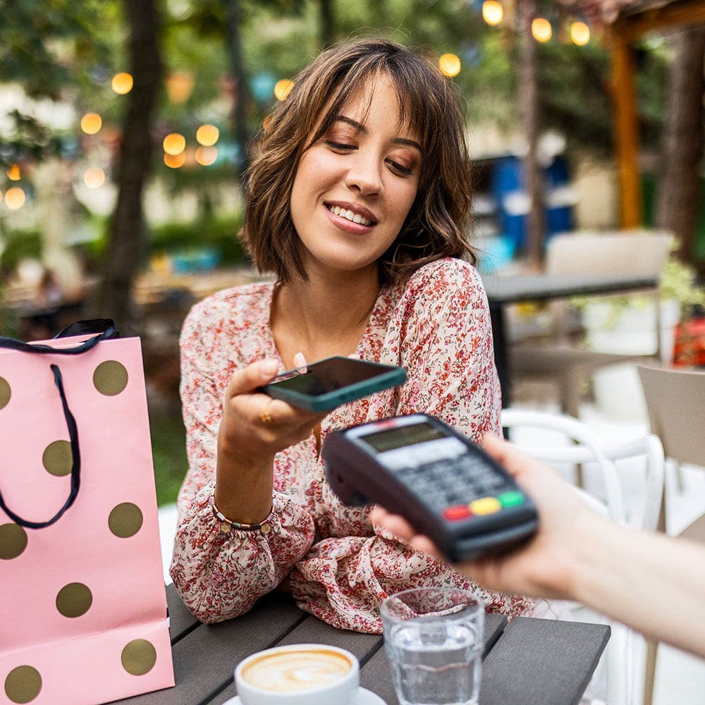 Tile-Blue-Card-Mobiles-Bezahlen