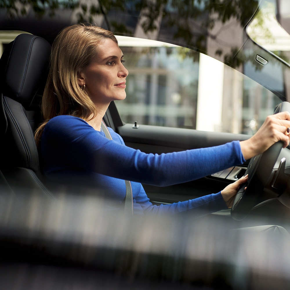 Tile-BMW-Premium-Card-Versicherung