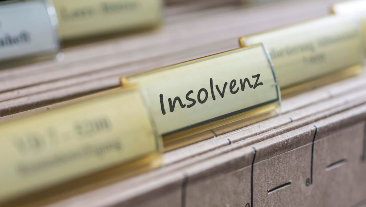Registerkarte auf der das Wort Insolvenz steht