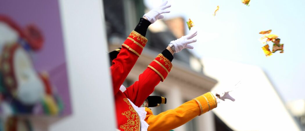 «Kölle alaaf»: Nicht immer können Verbraucherinnen und Verbraucher mit einer Entschädigung rechnen, wenn sie durch Kamellenwurf geringe Verletzungen erlitten haben. (zu dpa: «Studie: Karneval bringt deutlich mehr Umsatz als im Vorjahr»)