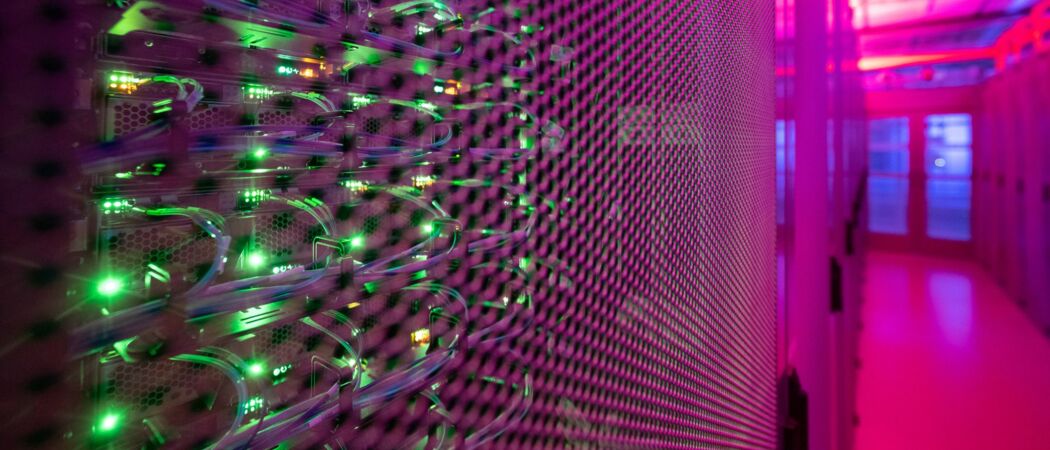 Blogbild: Rechenzentrum mit Servern