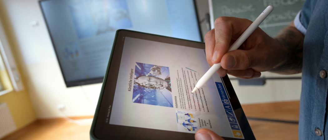 Die Bereitschaft zum Jobwechsel bleibt trotz mauer Wirtschaftslage konstant. (zu dpa: «Fast die Hälfte der «Gen Z» denkt über Jobwechsel nach»)