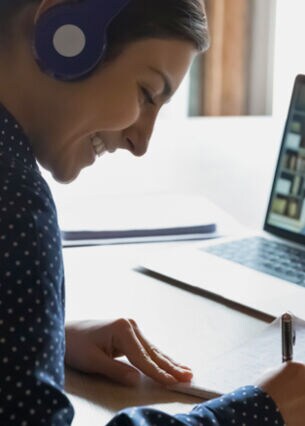 mitarbeiter-weiterentwicklung-1013x435px-h