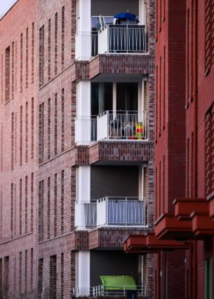 Blogbild: Gebäudekomplex von außen