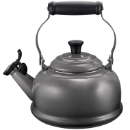 linkToText Le Creuset 1.6L Classic Whistling Kettle (Oyster) detailsPageText