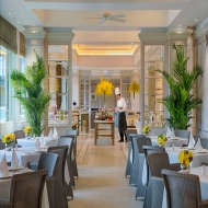 Link to The Peninsula Hong Kong The Verandah buffet weekday lunch per person details page