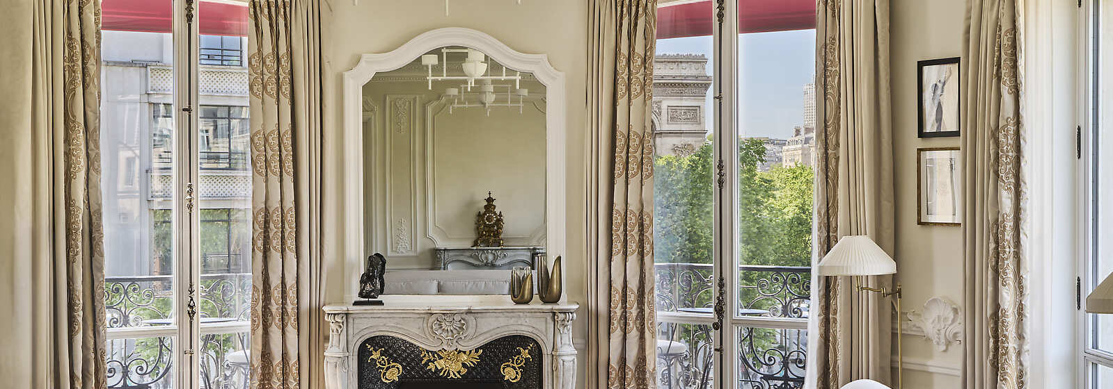 Arc de Triomphe Signature Suite Living Area