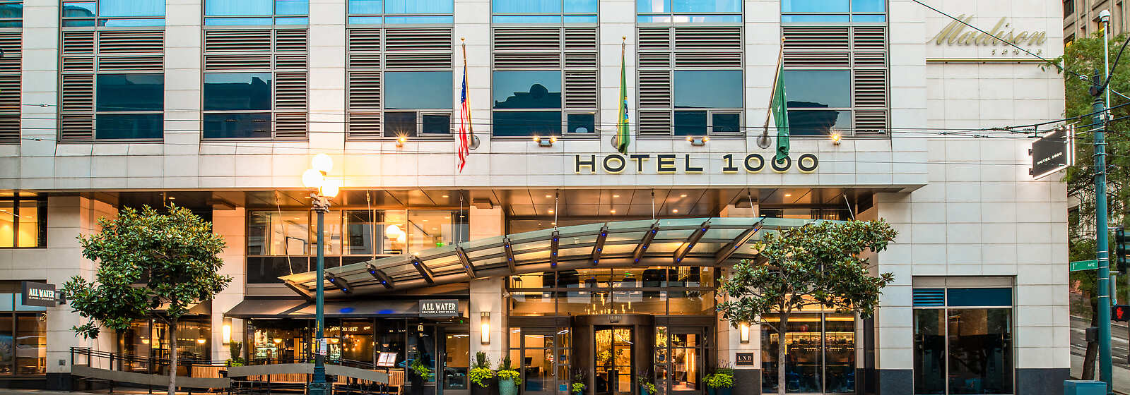 Hotel 1000 Seattle Façade