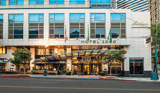 Hotel 1000 Seattle Façade