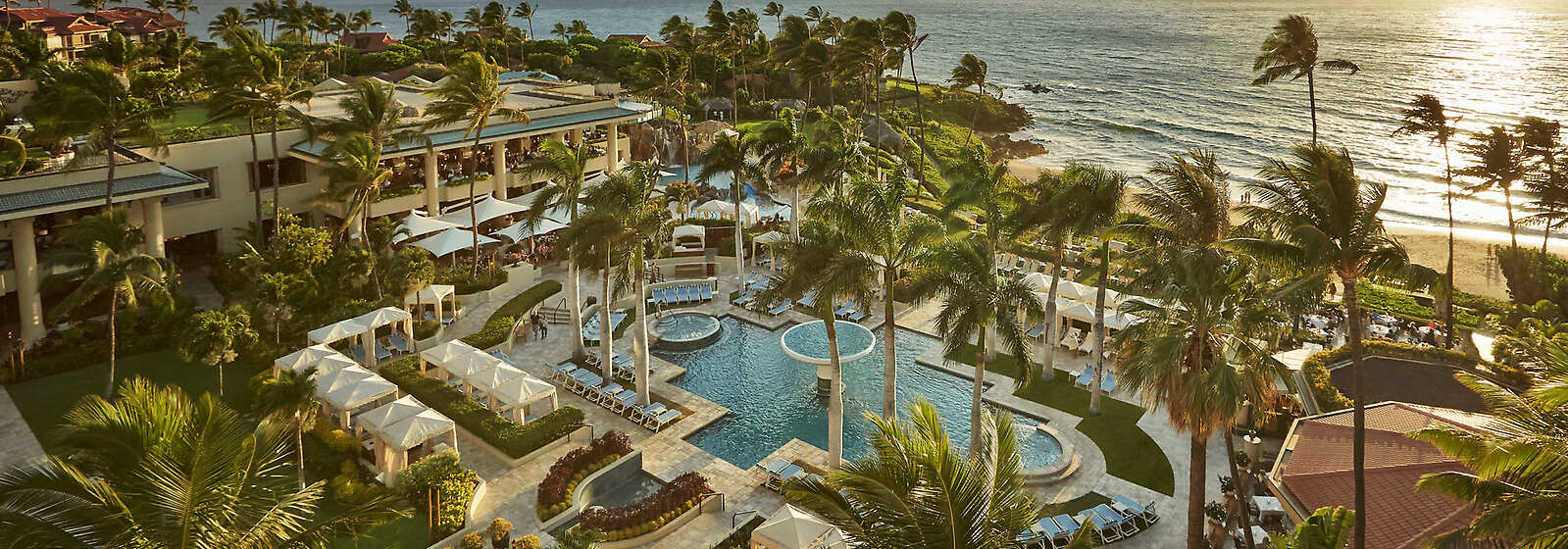 Central hotels in Florence, image size:1599x560