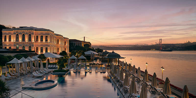 Four Seasons Hotel Istanbul at the Bosphorus