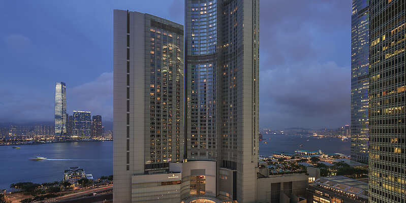 Four Seasons Hotel Hong Kong