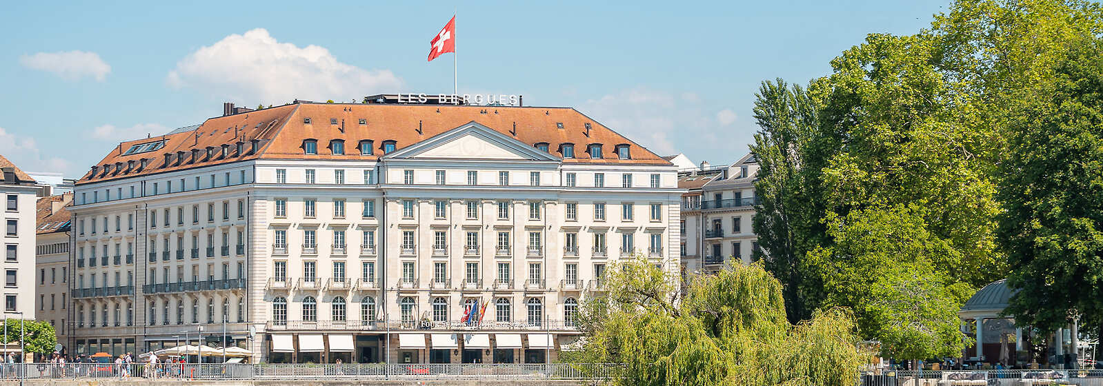 Exterior of Four Seasons Hotel des Bergues