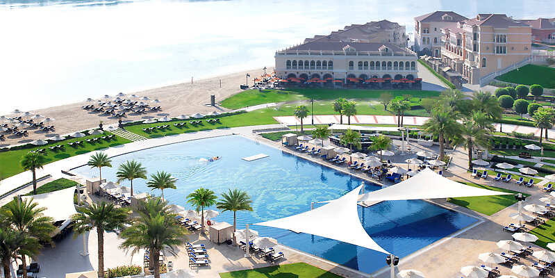 The Ritz-Carlton Abu Dhabi, Grand Canal