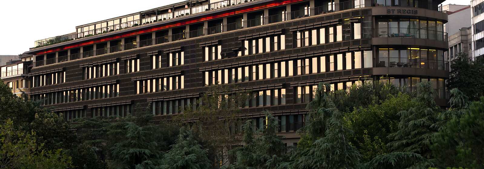 Hotel exterior view from the Macka Park