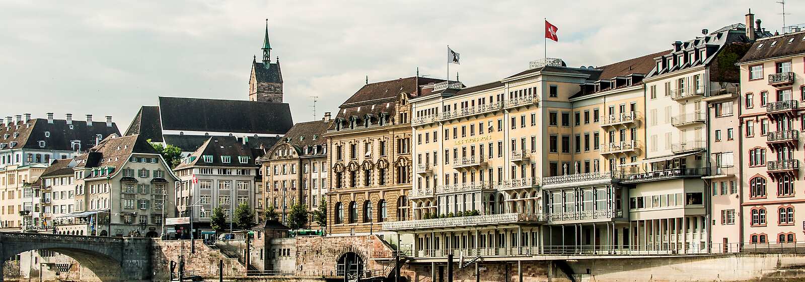 Exterior of the Grand Hotel Les Trois Rois