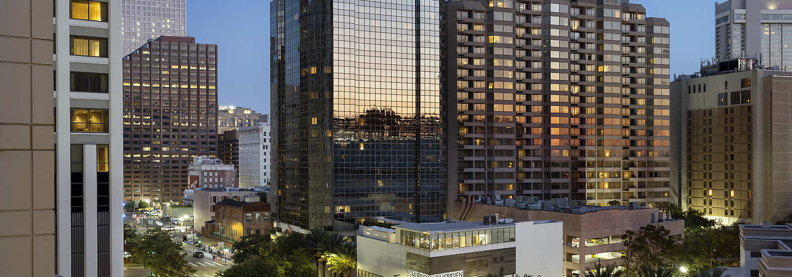 Le Meridien New Orleans Exterior