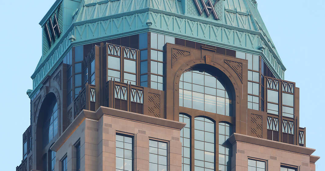 Waldorf Astoria Tower 