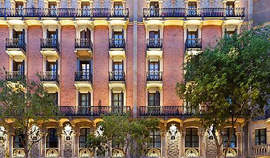 Monument Hotel Exterior