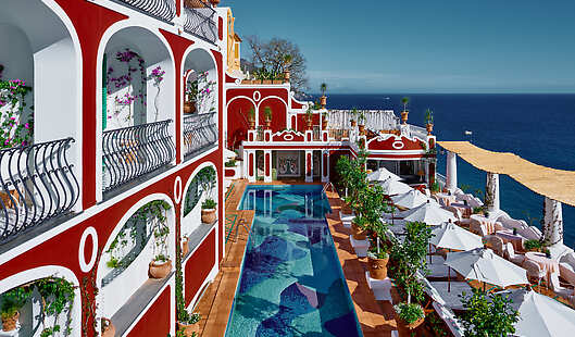 Le Sirenuse’s terrace pool 