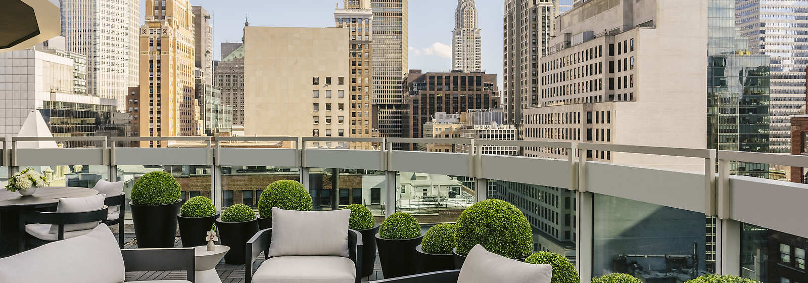 Grand Terrace Chrysler View One-Bedroom Suite