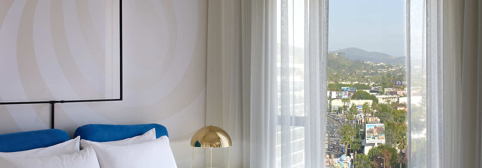 Deluxe Studio Suite Bedroom