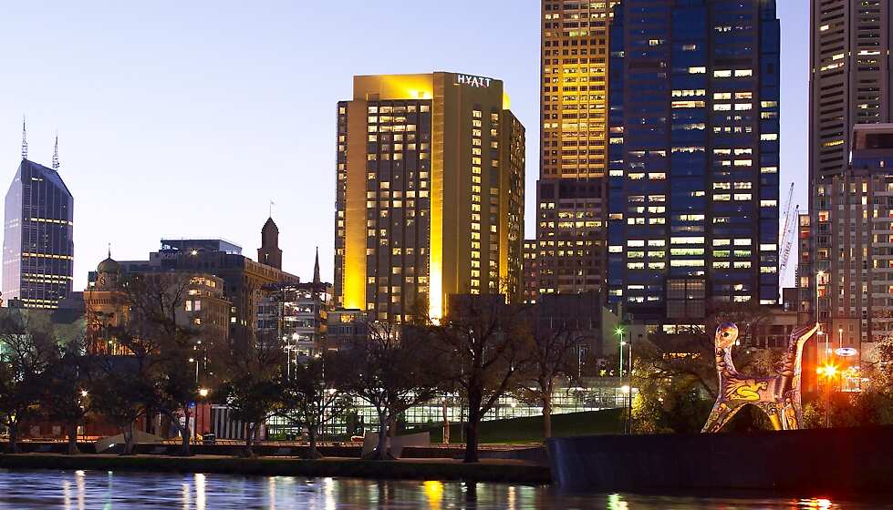 Grand Hyatt Melbourne and the city's Yarra River