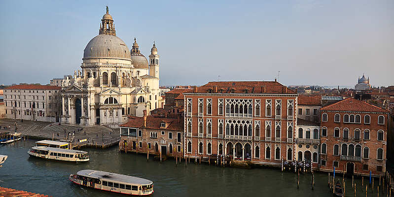 Sina Centurion Palace