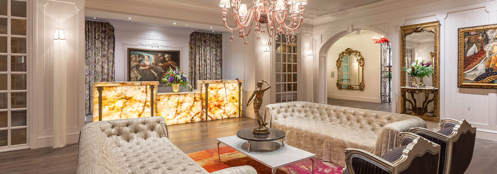 Lobby area to check in and out