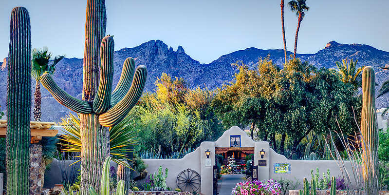 Hacienda Del Sol Guest Ranch Resort