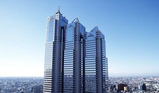 Park Hyatt Tokyo occupies the top 14 floors of the 52-storey Shinjuku Park Tower with sweeping views