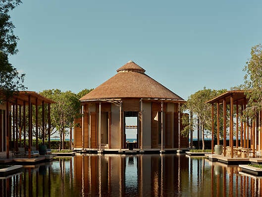 Luxury Hotels in タークス カイコス諸島 | American Express Travel JP