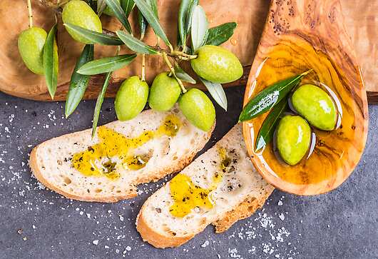 Olive oil tasting in Italy