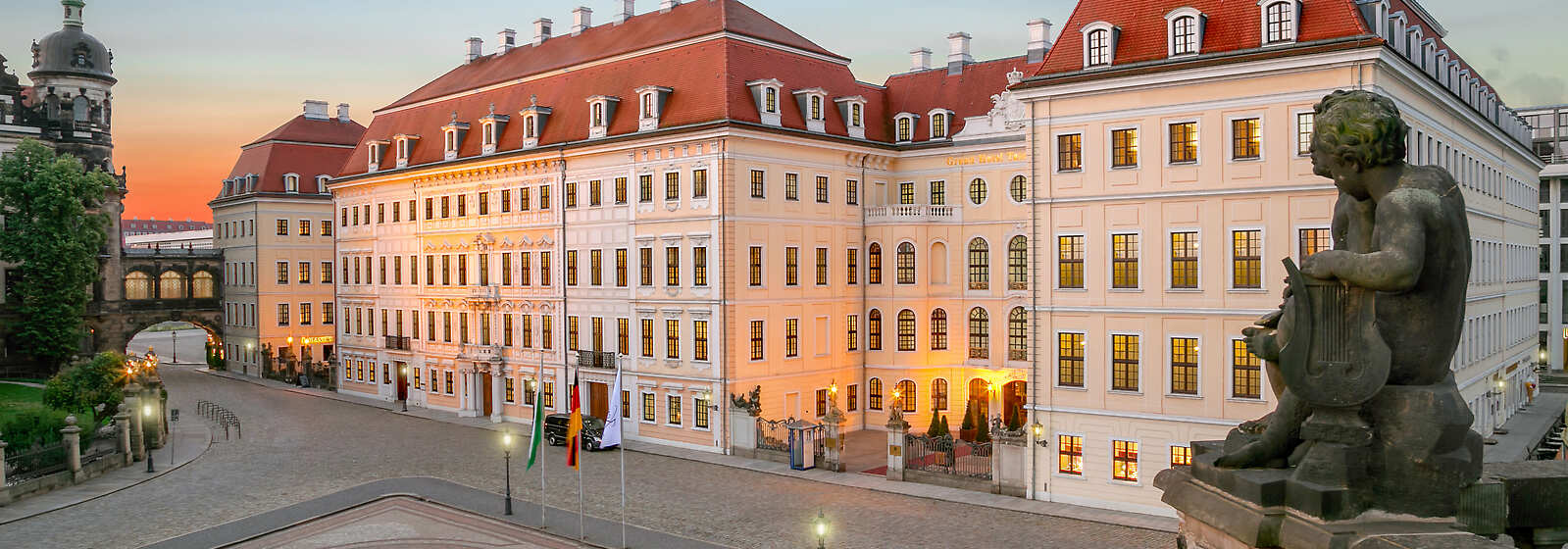 Exterior of Hotel Taschenbergpalais Kempinski Dresden