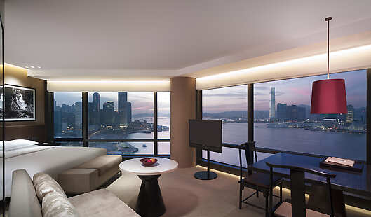 Guest room - 1 King Bed Harbour View with Club Access Deluxe