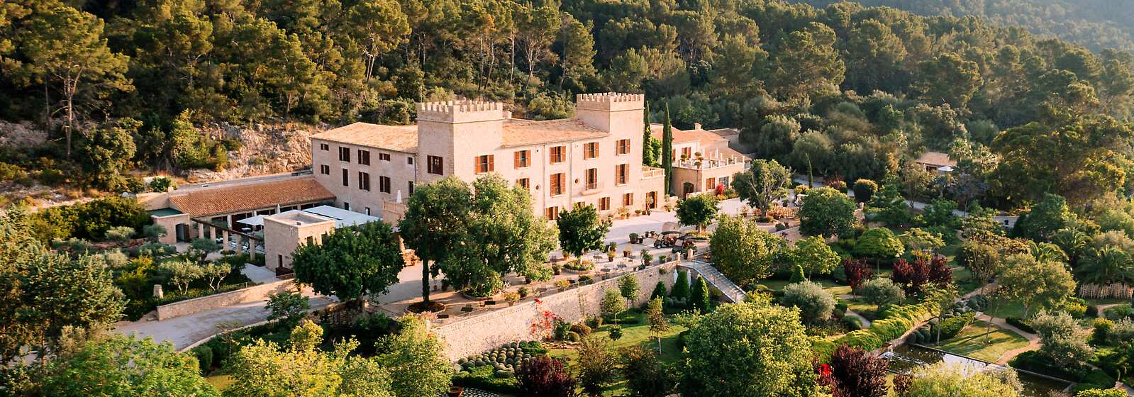 Castell Son Claret Country Estate 