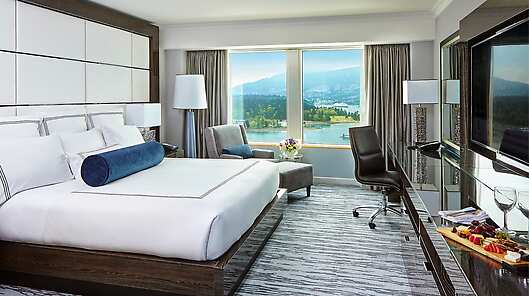 Pacific Club Harbour View Guestroom