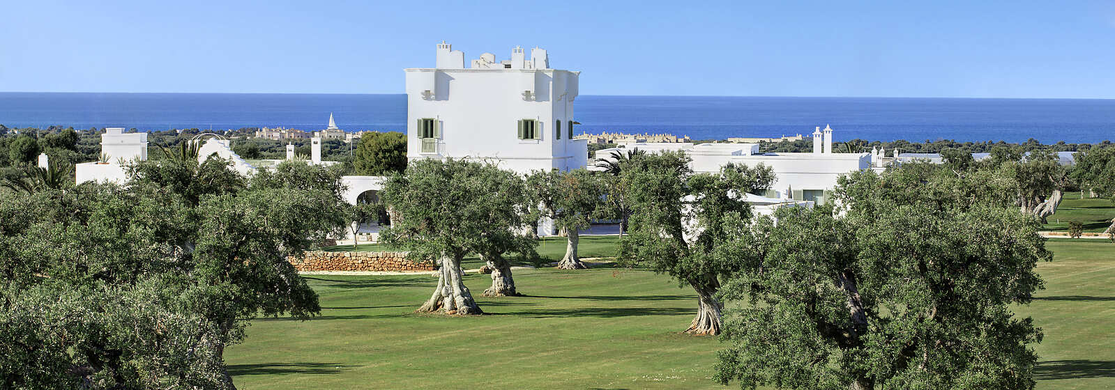 Masseria Torre Maizza Inspired by the sensational landscapes of Puglia blends local heritage with contemporary luxury and service excellence.