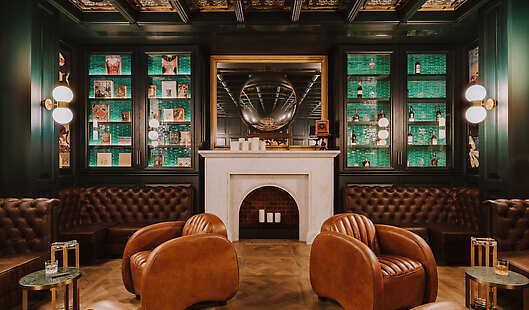 This 16-seat lounge is a unique meeting place and sanctuary for cigar lovers and connoisseurs of single malts, brandies and Armagnac.