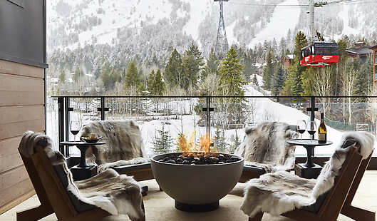 Caldera House Exterior Balcony with Fire Pit