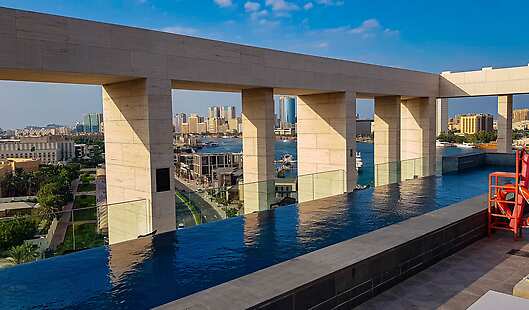 Canopy by Hilton Dubai Al Seef, Pool