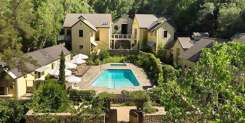 Farmhouse Inn